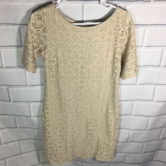 Banana Republic Beige Lace Overlay Dress Women's  Size 6 Short sleeve - Picture 1 of 5
